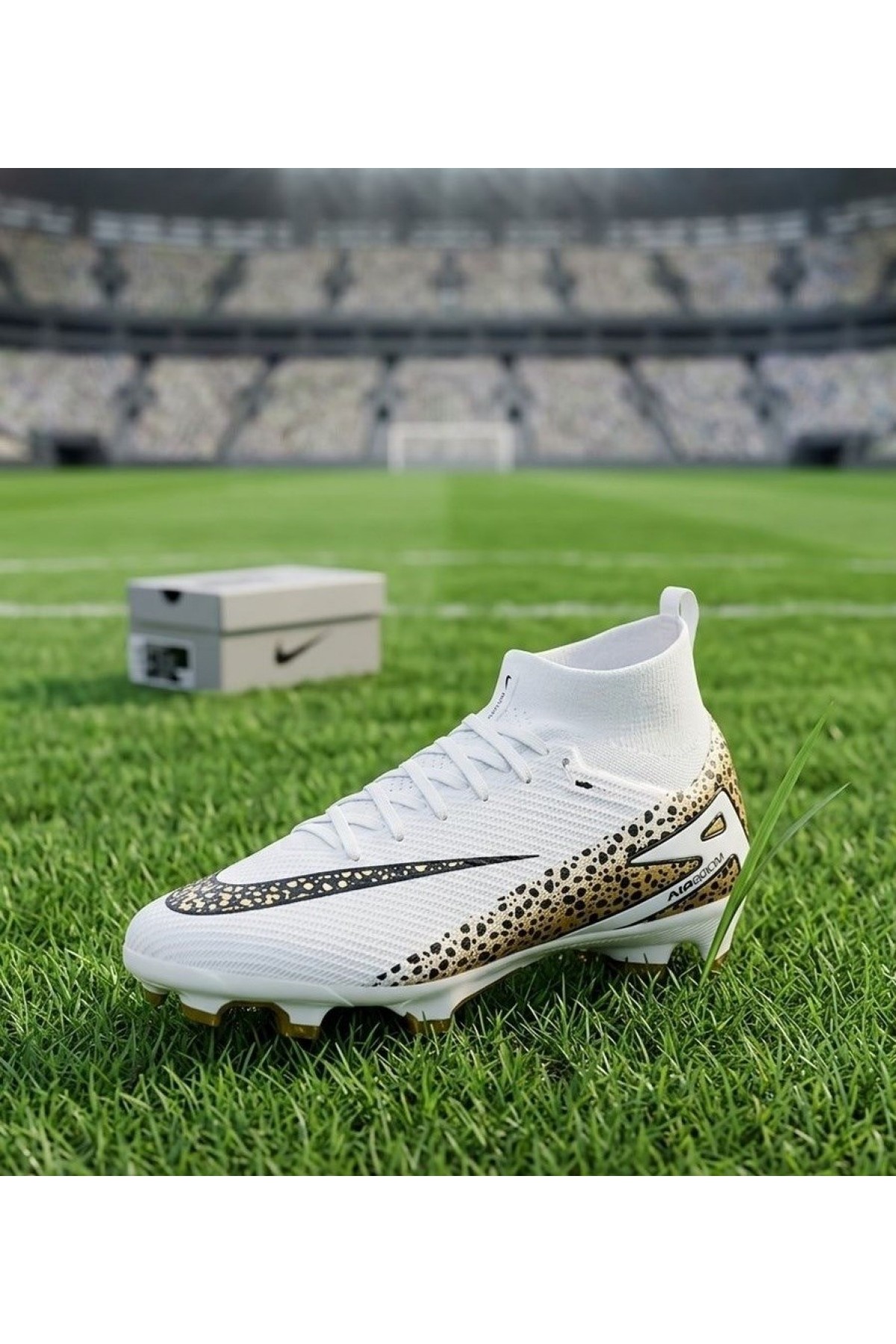 laliga Leopar Desenli Beyaz Profesyonel Futbol Ayakkabısı