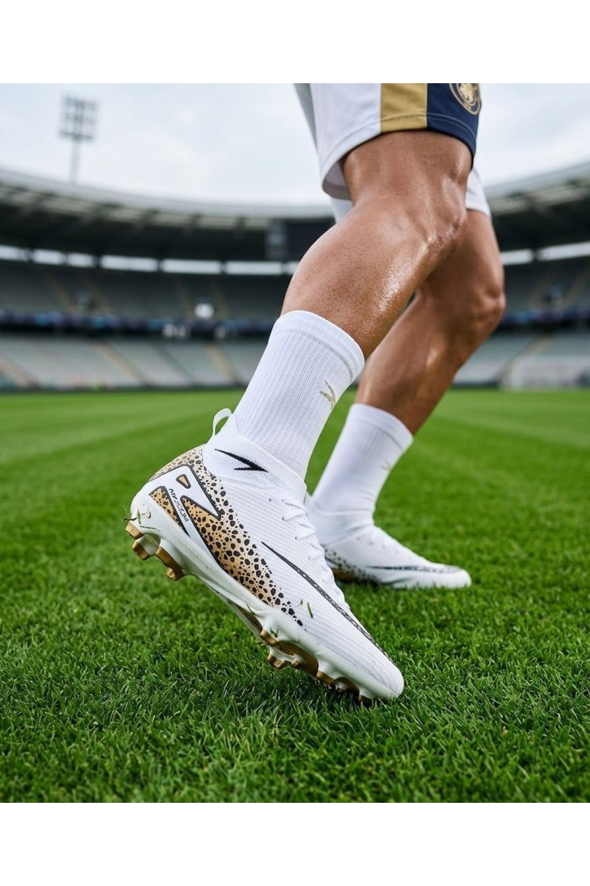 laliga Leopar Desenli Beyaz Profesyonel Futbol Ayakkabısı